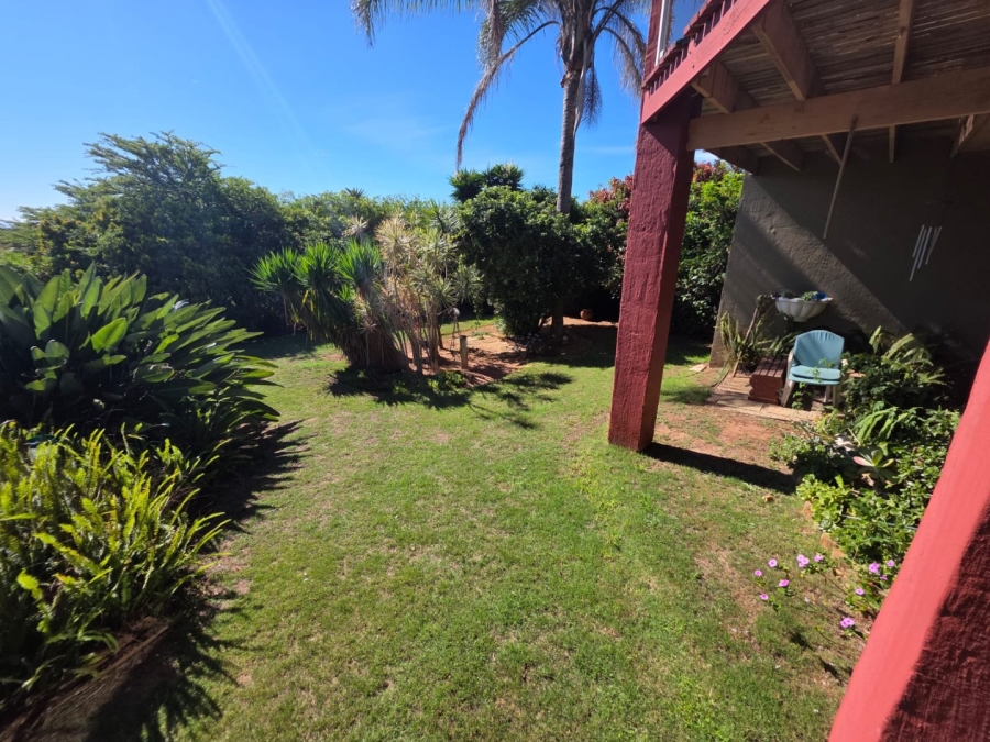 4 Bedroom Property for Sale in Wavecrest Eastern Cape